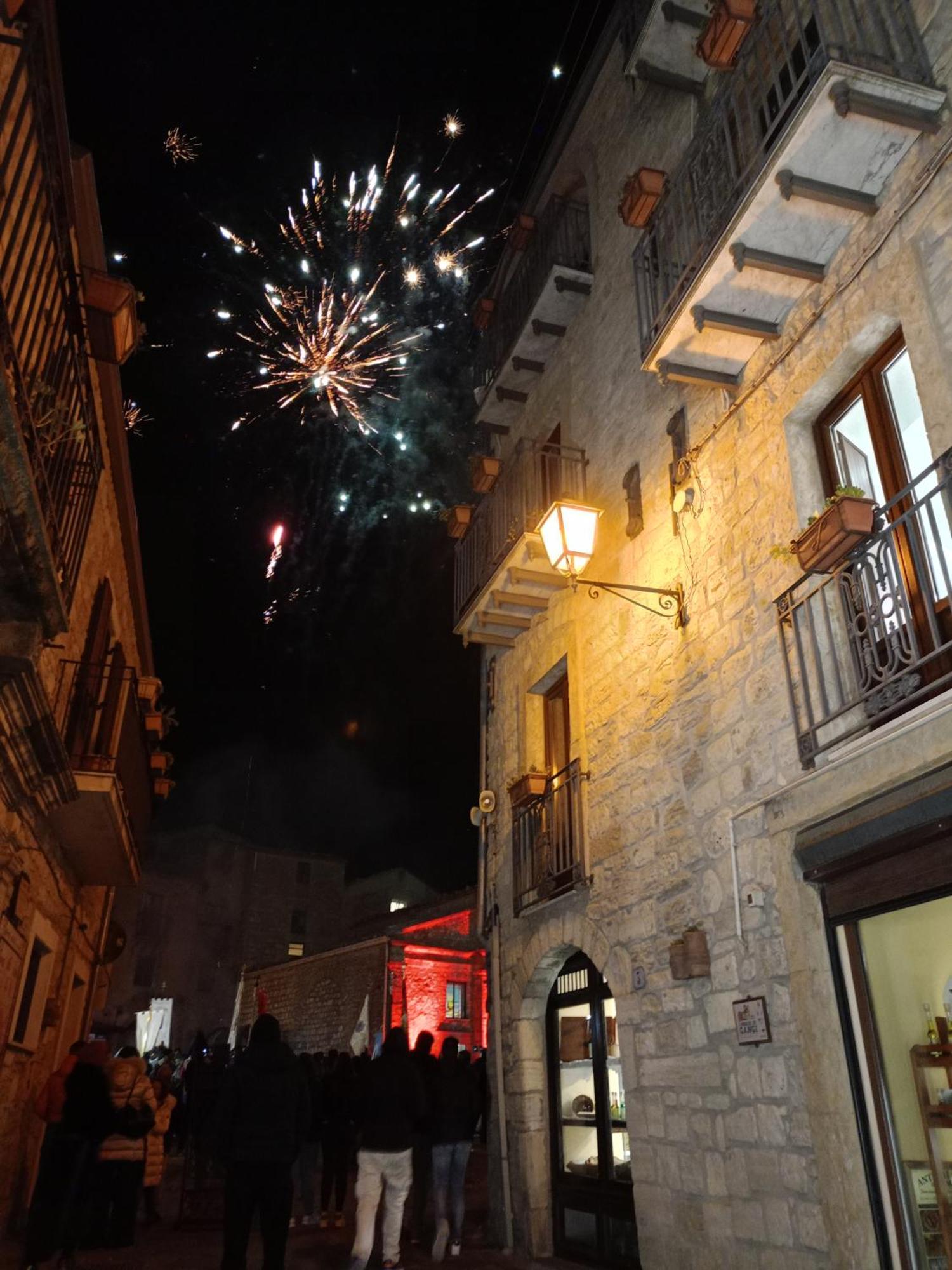 B&B Del Corso Gangi Dış mekan fotoğraf