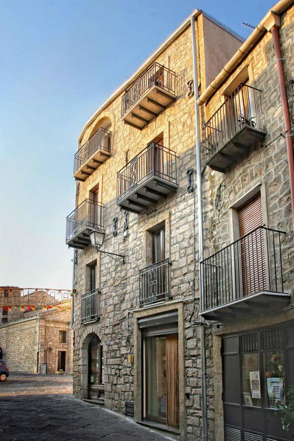 B&B Del Corso Gangi Dış mekan fotoğraf